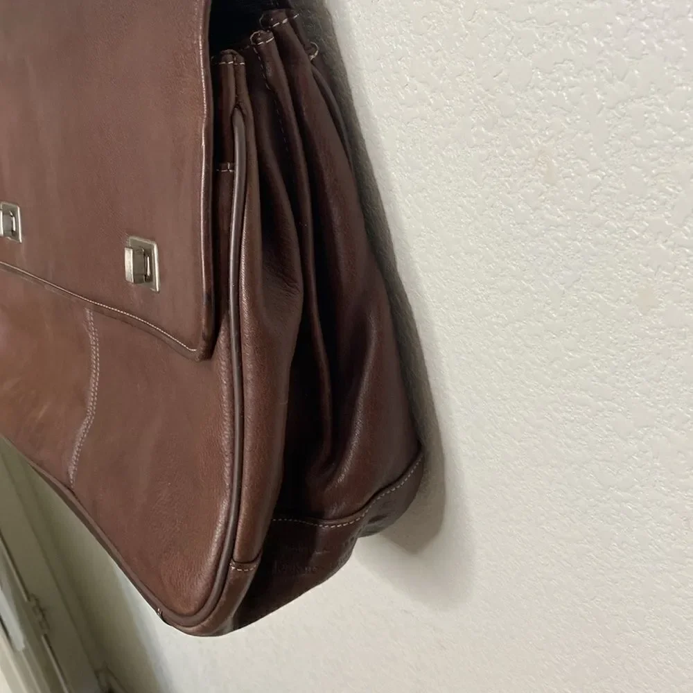 JOHNSTON AND MURPHY Brown Leather Briefcase